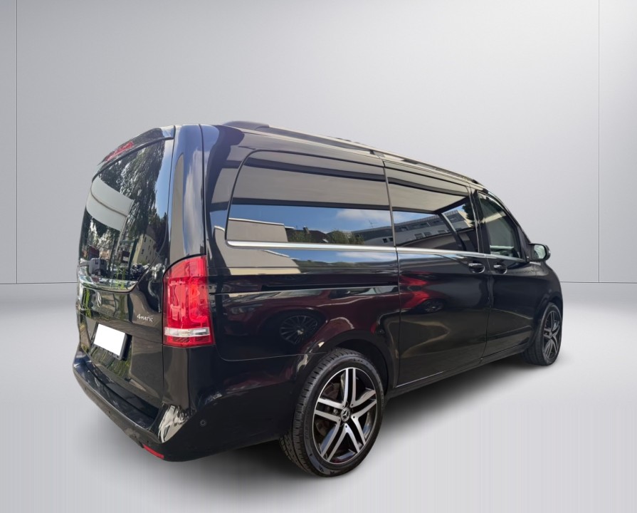 Mercedes-Benz V 300d 4MATIC (2)
