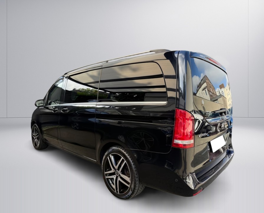 Mercedes-Benz V 300d 4MATIC (4)