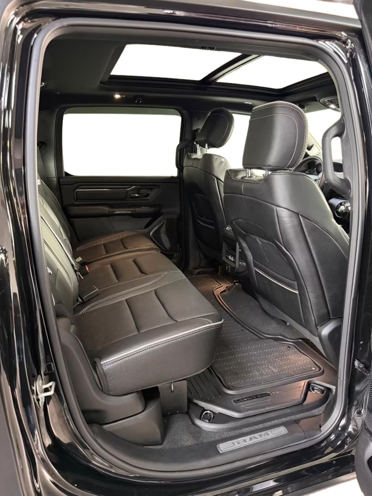 Dodge RAM 1500 Limited - foto 13