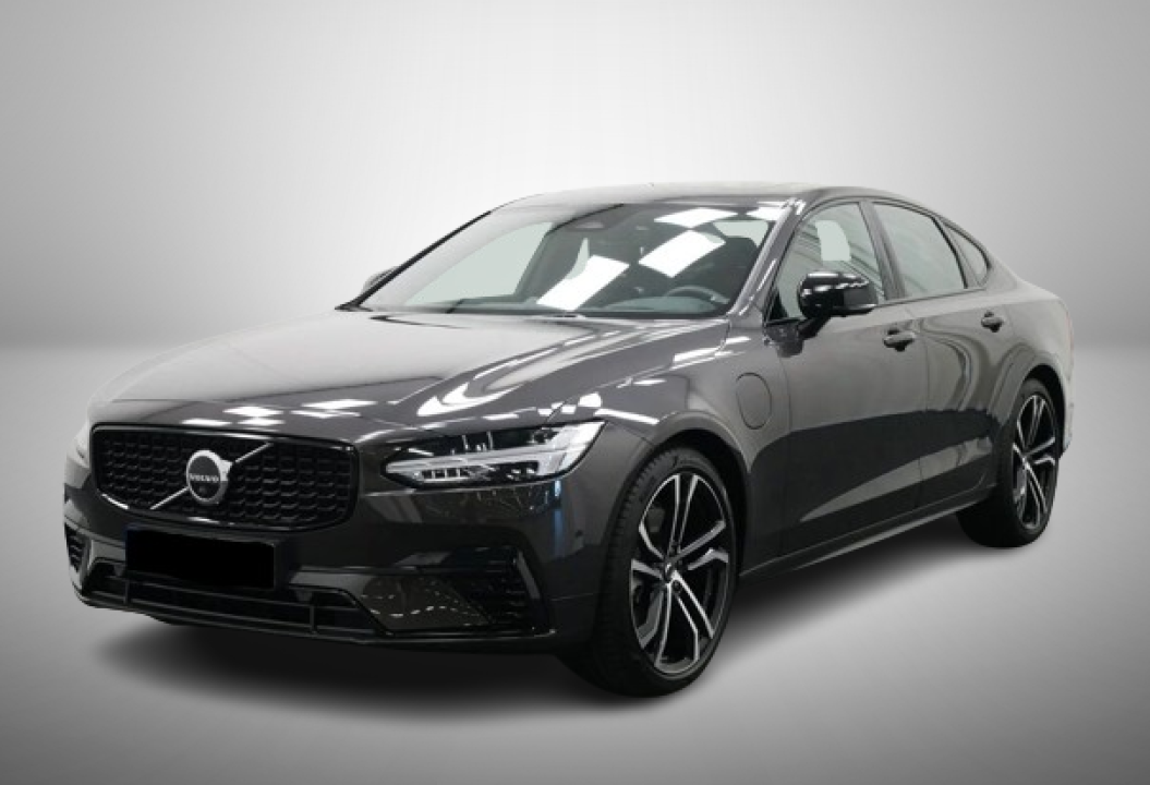 Volvo S90 T8 Recharge AWD R-Design (3)