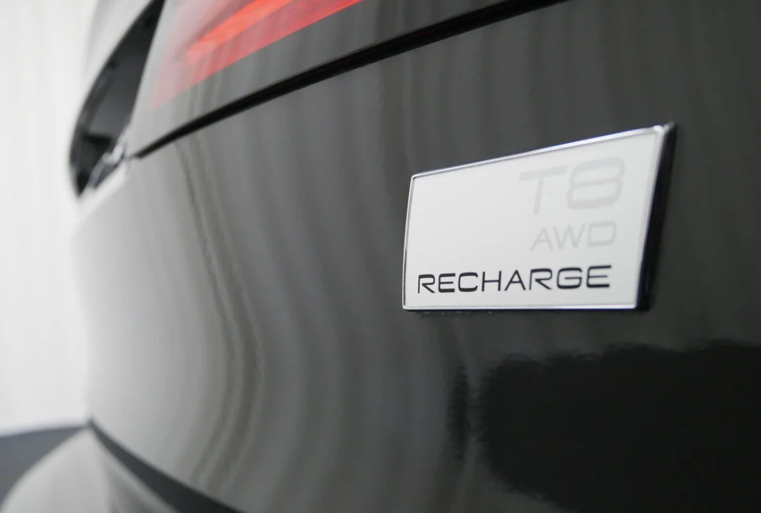 Volvo S90 T8 Recharge AWD R-Design - foto 18
