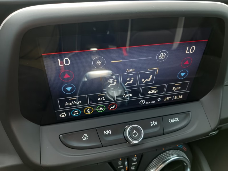 Chevrolet Camaro - foto 19