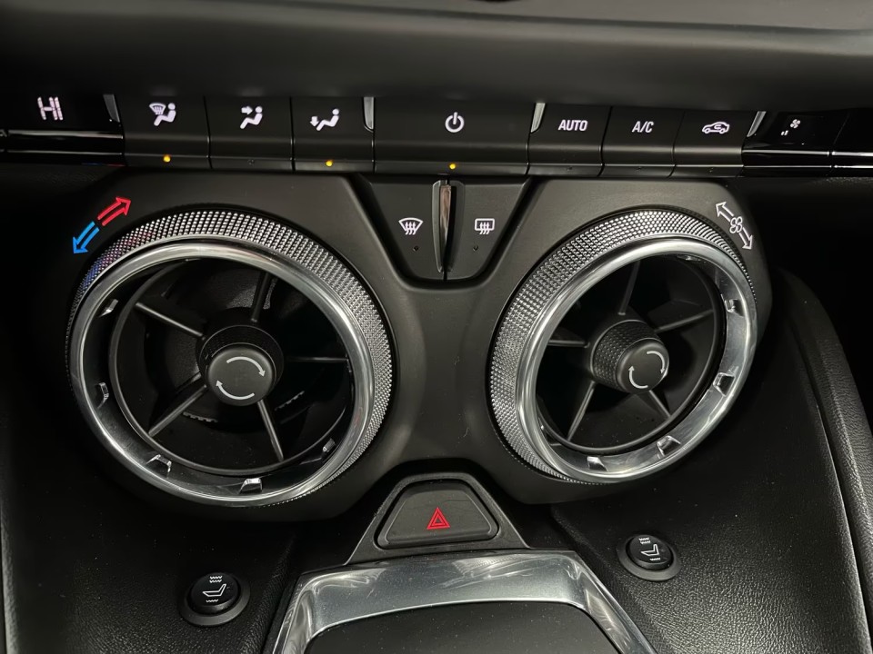 Chevrolet Camaro - foto 12