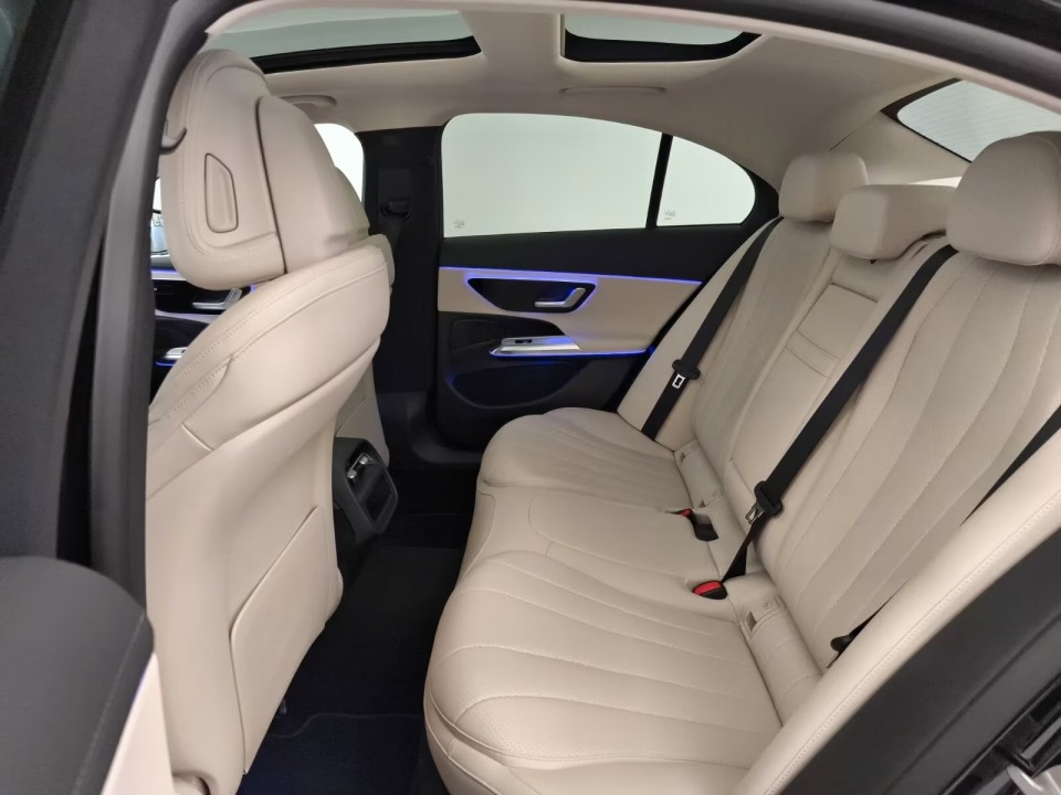 Mercedes-Benz E 300de 4MATIC Avantgarde - foto 16