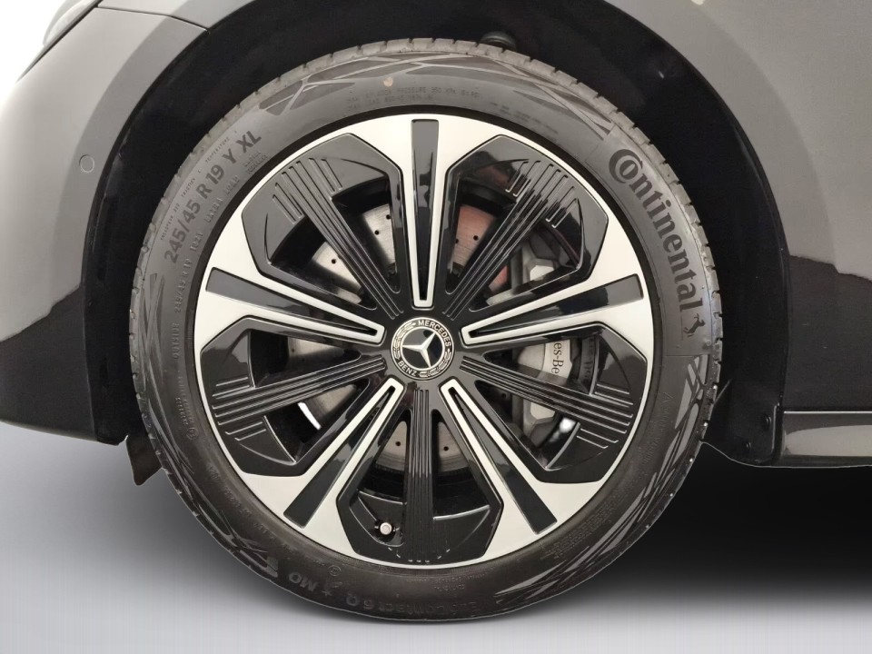 Mercedes-Benz E 300de 4MATIC Avantgarde - foto 20