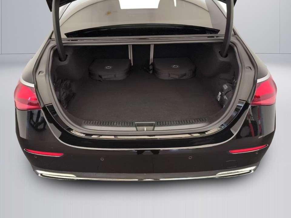 Mercedes-Benz E 300de 4MATIC Avantgarde - foto 18