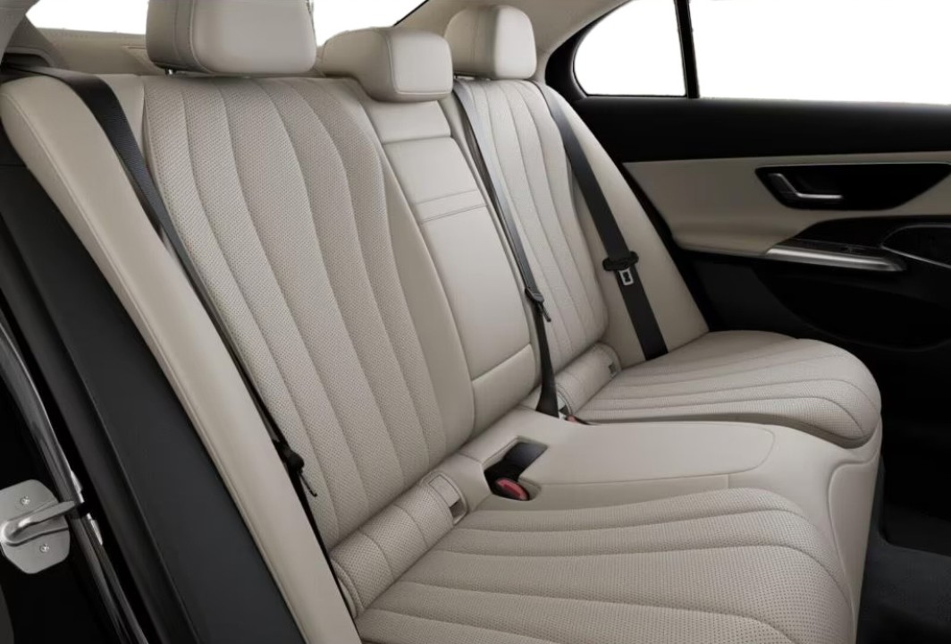 Mercedes-Benz E 300de Avantgarde - foto 8