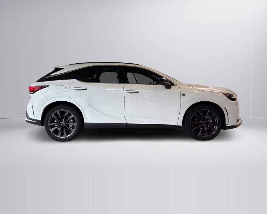 Lexus Seria RX 450h+ AWD F-Sport (2)