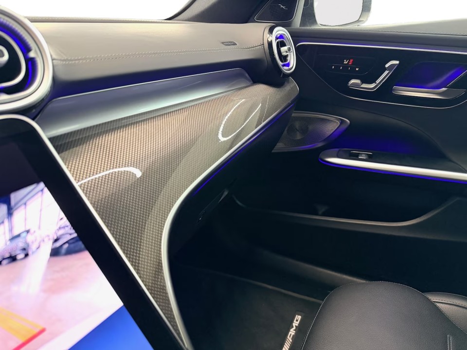 Mercedes-Benz C 300 4MATIC AMG Line - foto 16