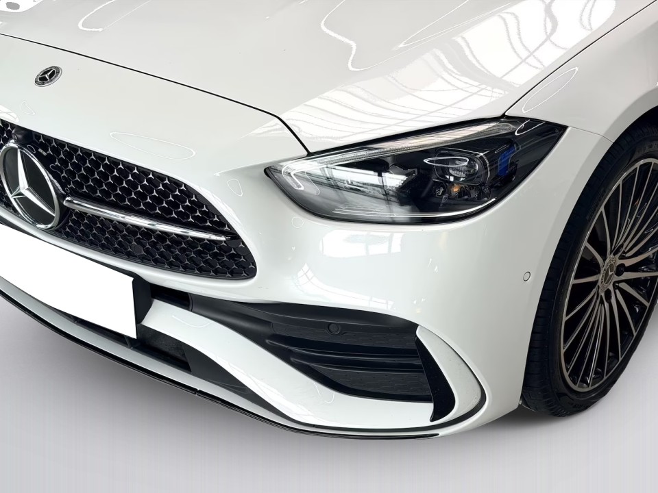 Mercedes-Benz C 300 4MATIC AMG Line - foto 23