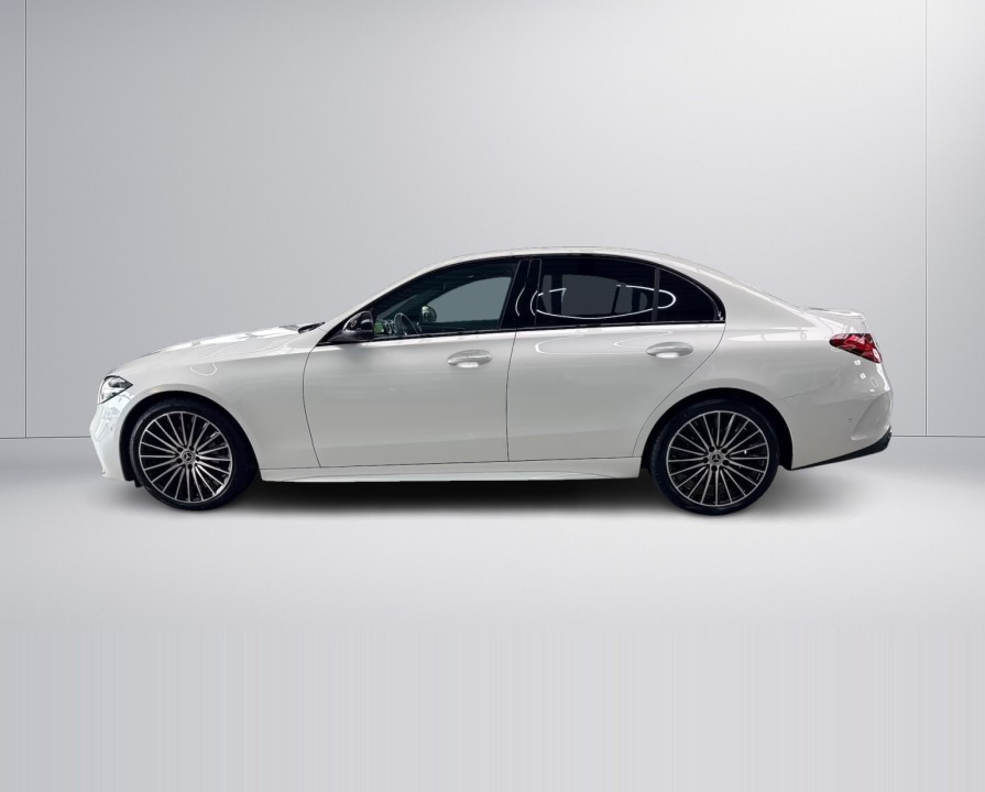 Mercedes-Benz C 300 4MATIC AMG Line - foto 7