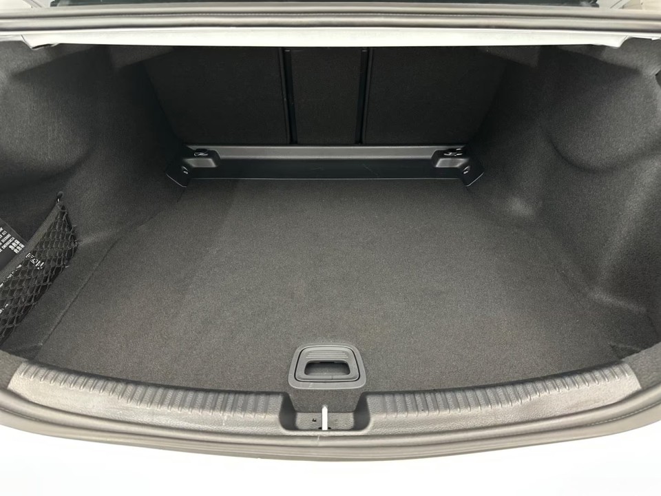 Mercedes-Benz C 300 AMG Line - foto 12