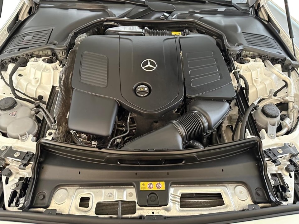 Mercedes-Benz C 300 AMG Line - foto 13