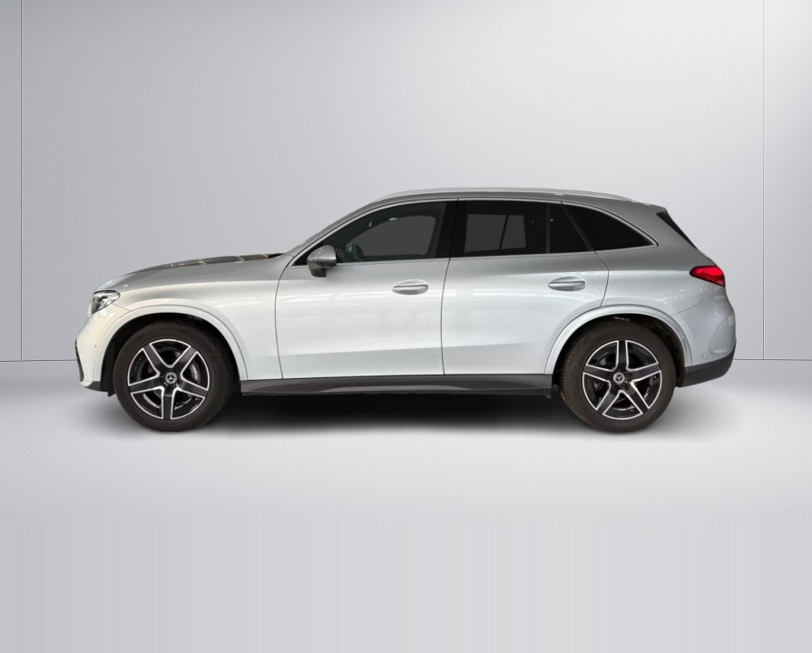 Mercedes-Benz GLC 200 4MATIC AMG Line (5)