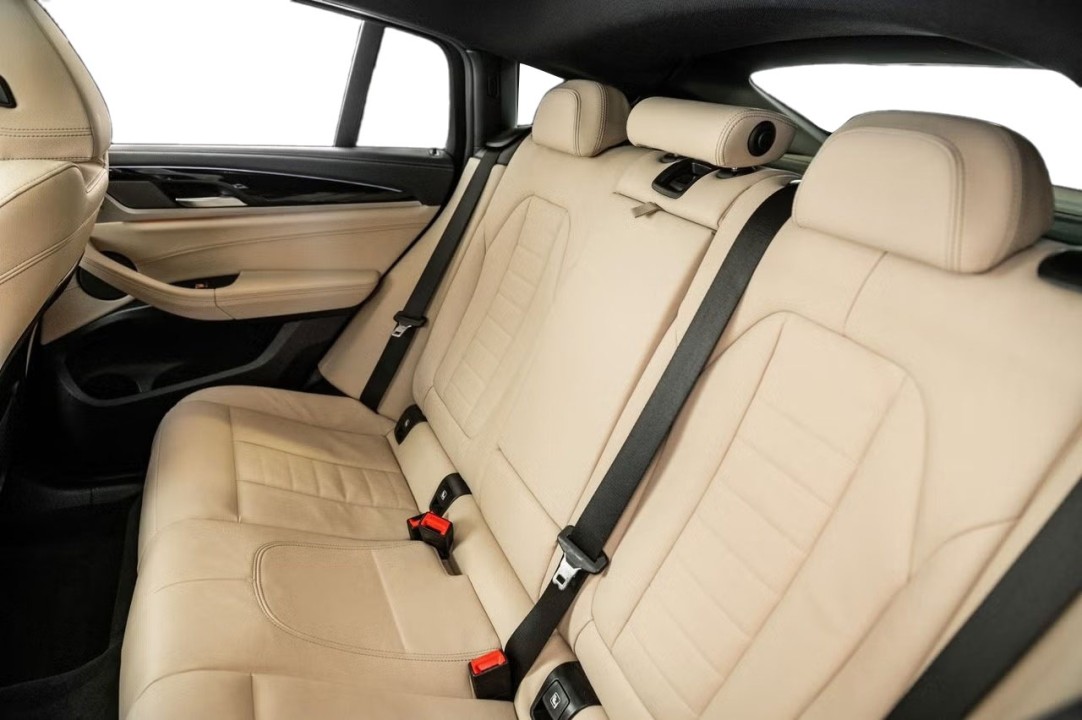 BMW X4 M40d - foto 14