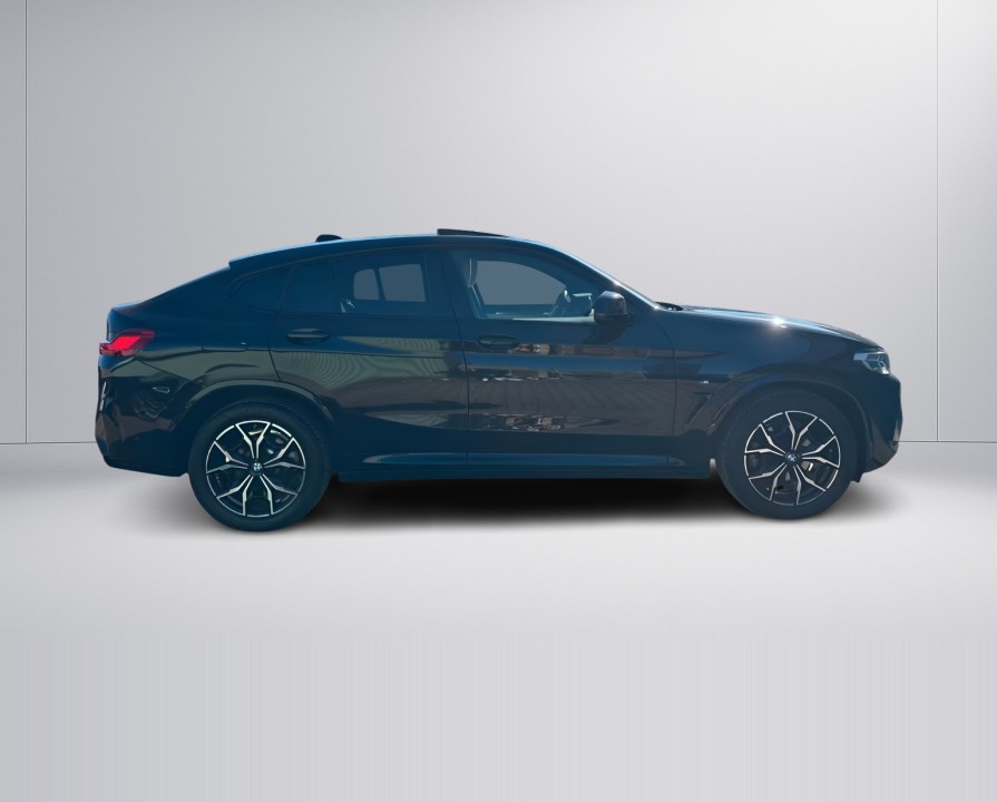 BMW X4 xDrive20d M-Sport (2)