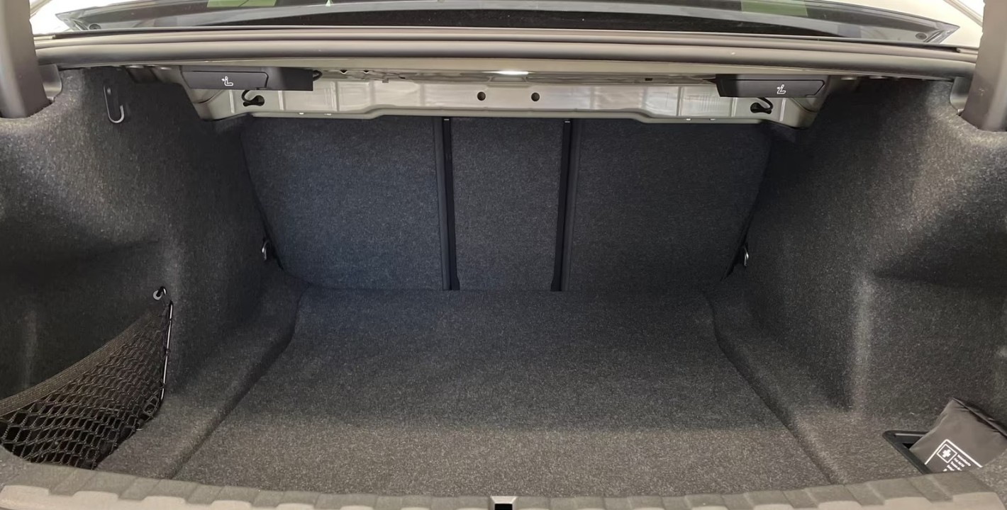 BMW Seria 3 320i xDrive M-Sport - foto 10