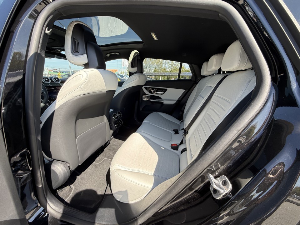 Mercedes-Benz GLC Coupé Mercedes-Benz GLC Coupe 220d 4MATIC AMG Line - foto 14