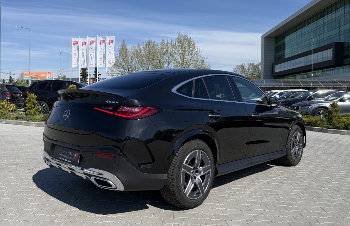 Mercedes-Benz GLC Coupé Mercedes-Benz GLC Coupe 220d 4MATIC AMG Line (3)