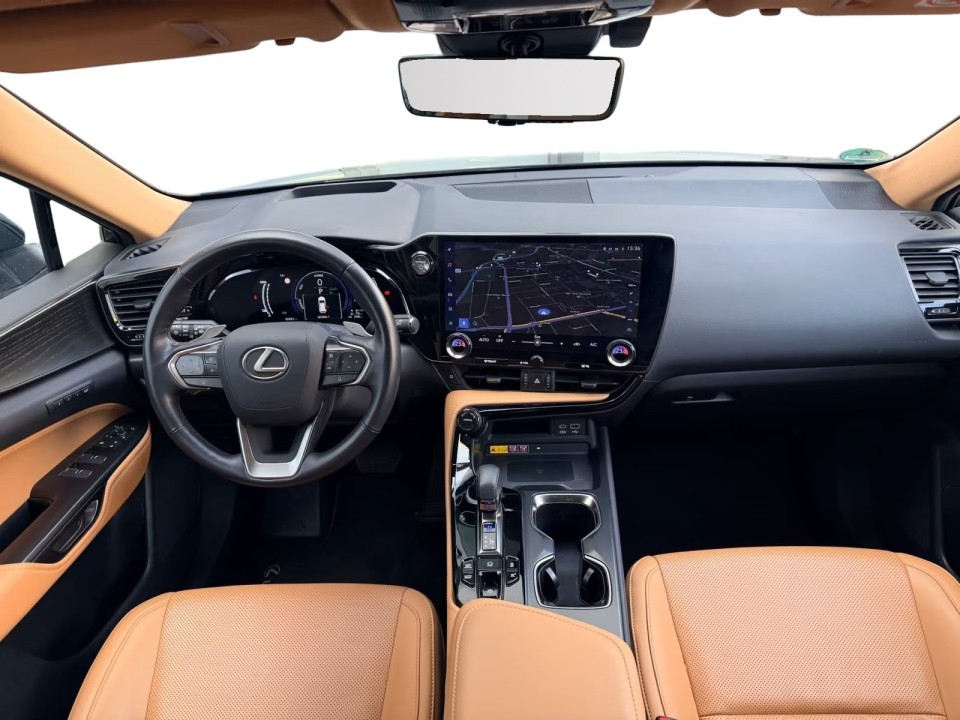 Lexus Seria NX 450h+ AWD (5)