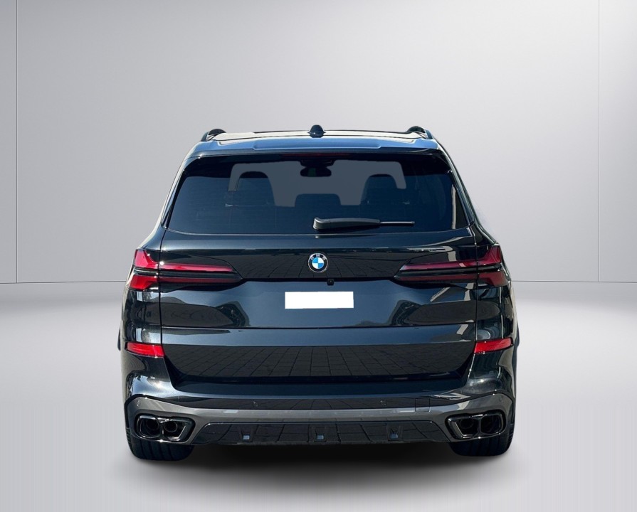 BMW X5 M60i (4)