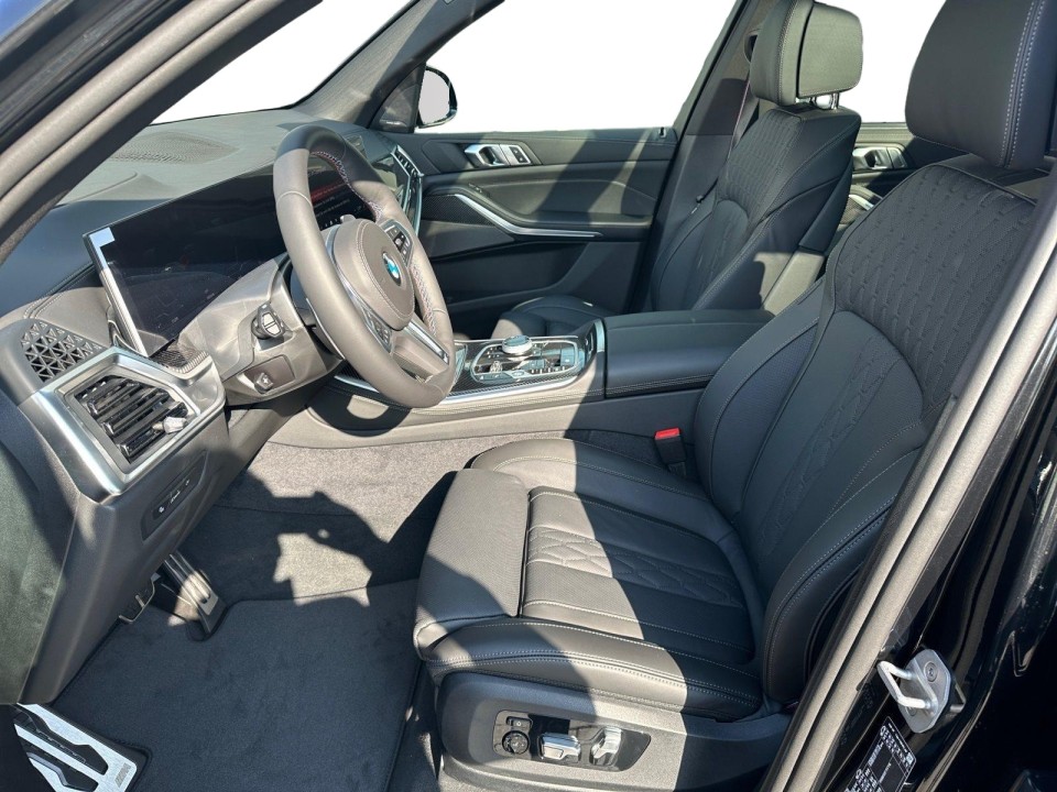 BMW X5 M60i - foto 9