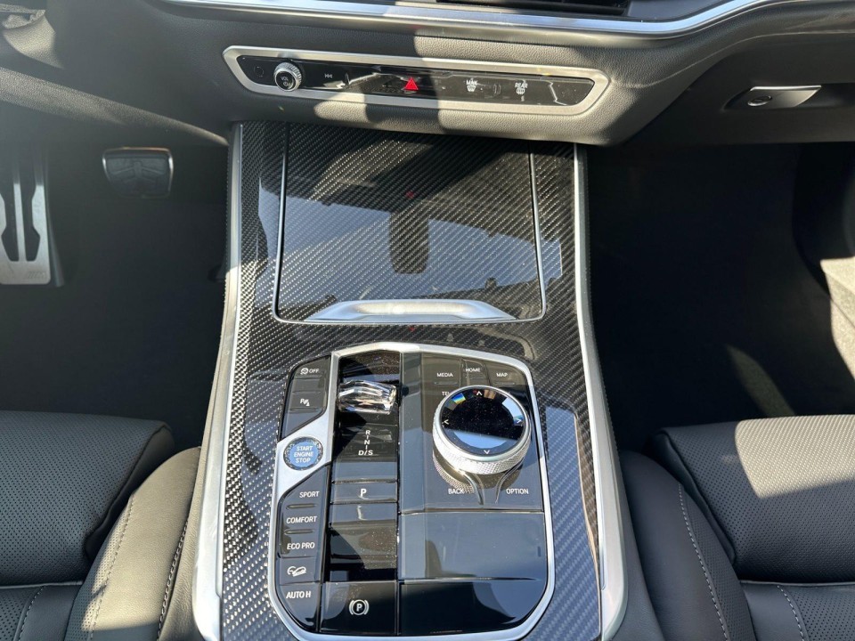 BMW X5 M60i - foto 14