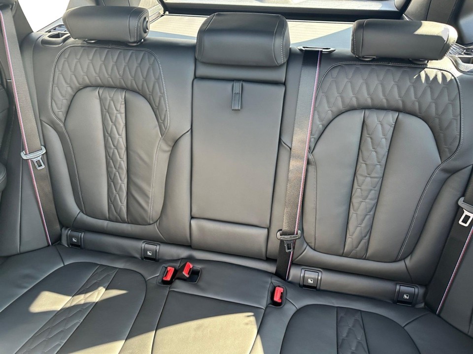 BMW X5 M60i - foto 13