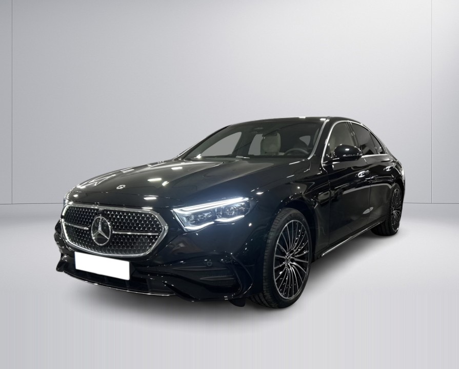 Mercedes-Benz E 300de 4MATIC AMG Line (4)