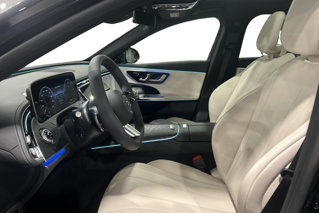 Mercedes-Benz E 300de 4MATIC AMG Line - foto 8