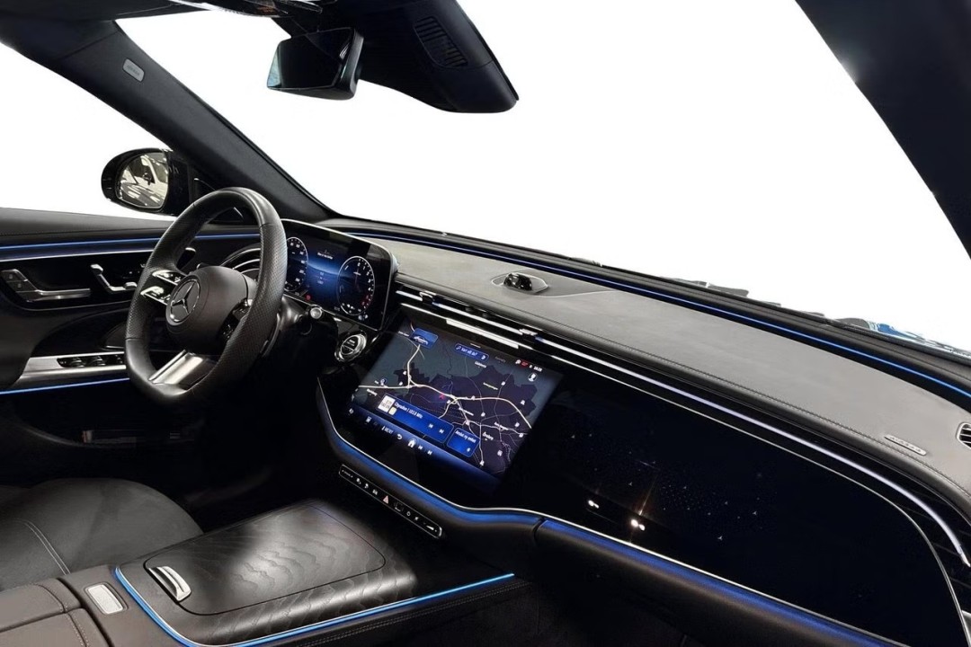 Mercedes-Benz E 300de 4MATIC AMG Line - foto 7