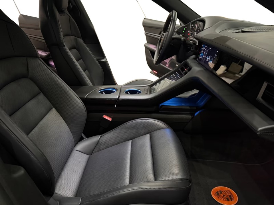 Porsche Taycan 4S - foto 23