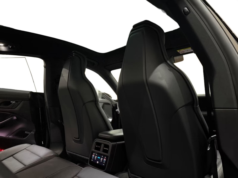 Porsche Taycan 4S - foto 25