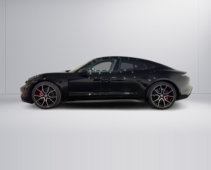 Porsche Taycan 4S (3)