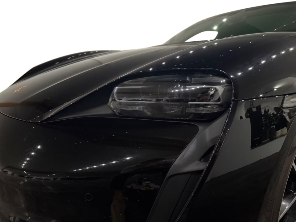 Porsche Taycan 4S - foto 37