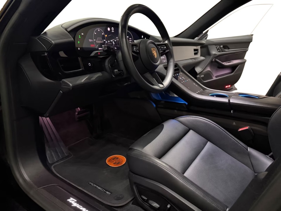 Porsche Taycan 4S - foto 18