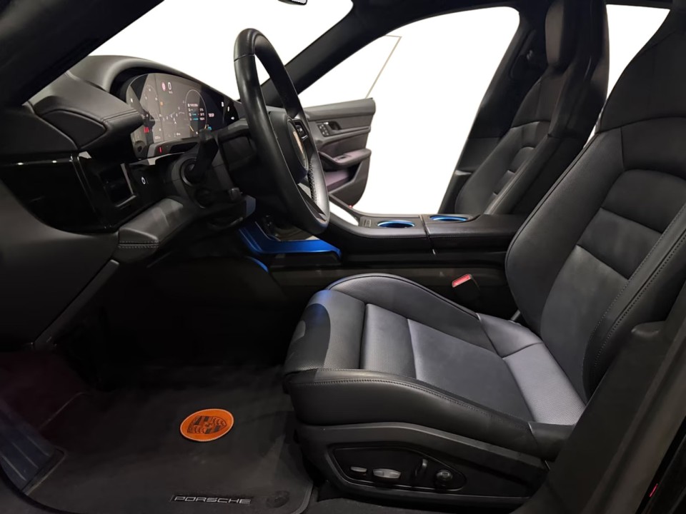 Porsche Taycan 4S - foto 17