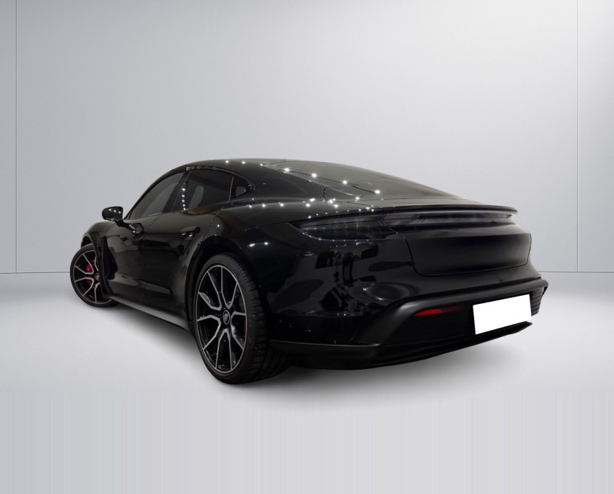 Porsche Taycan 4S (4)