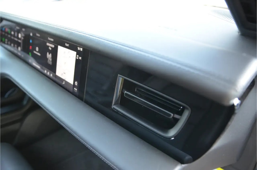 Porsche Taycan 4S - foto 21