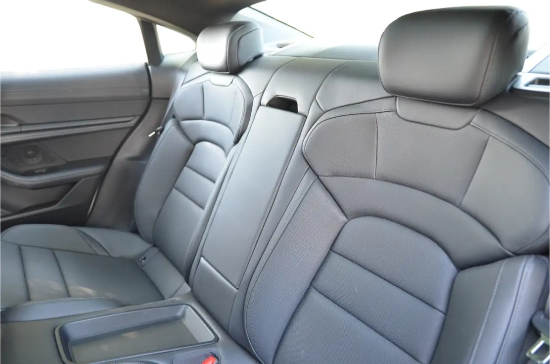 Porsche Taycan 4S - foto 24