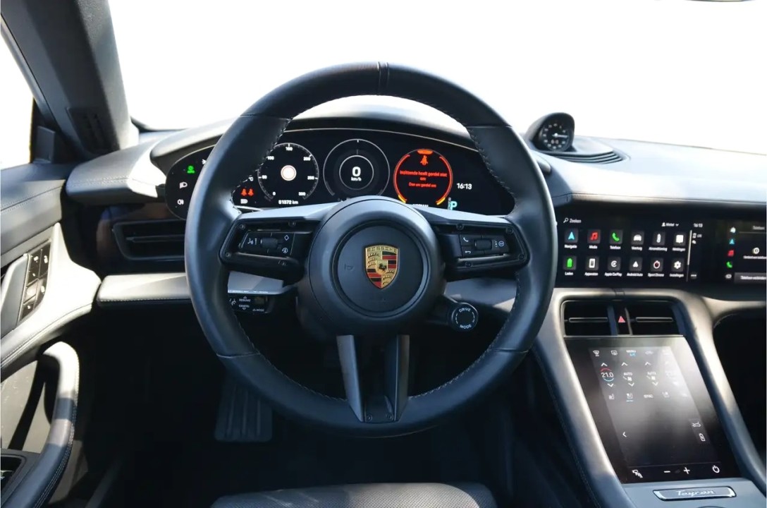 Porsche Taycan 4S - foto 6