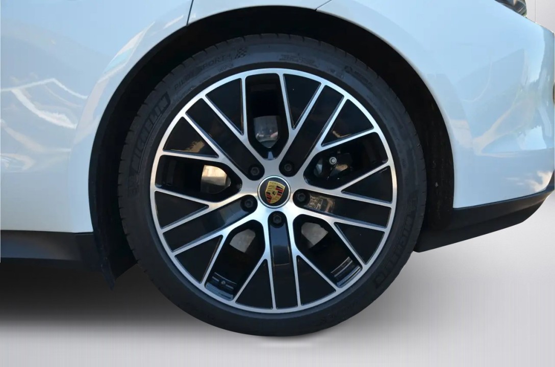 Porsche Taycan 4S - foto 34