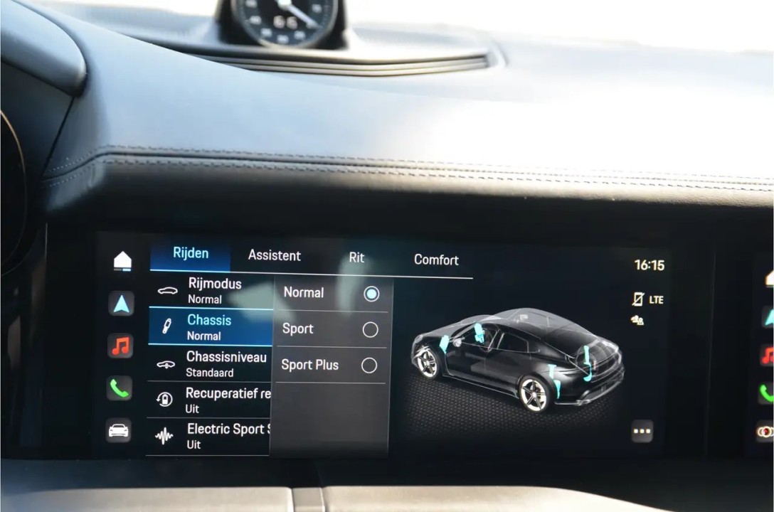 Porsche Taycan 4S - foto 15