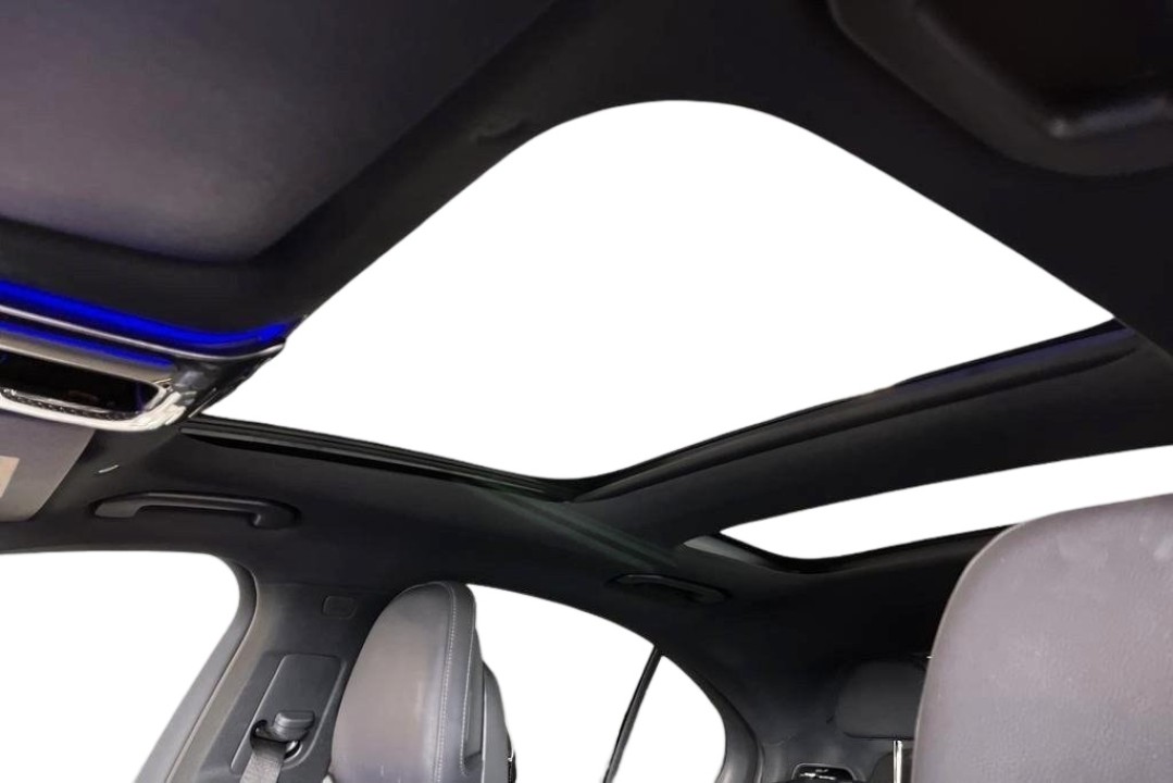 Mercedes-Benz E 300de 4MATIC AMG Line - foto 11