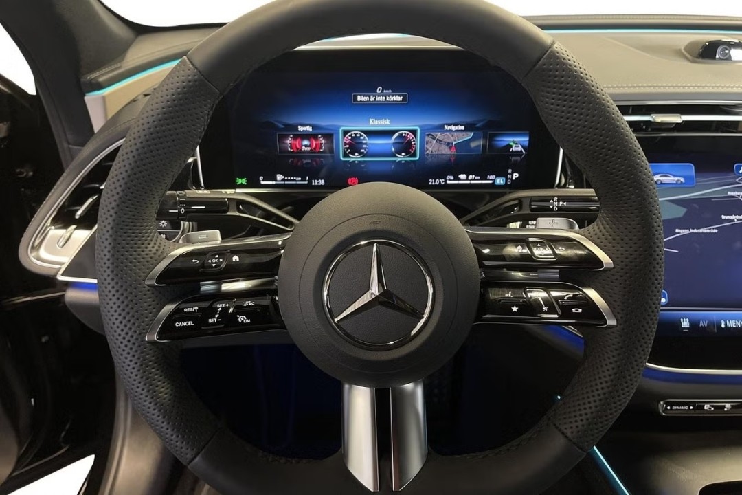 Mercedes-Benz E 300de 4MATIC AMG Line (5)