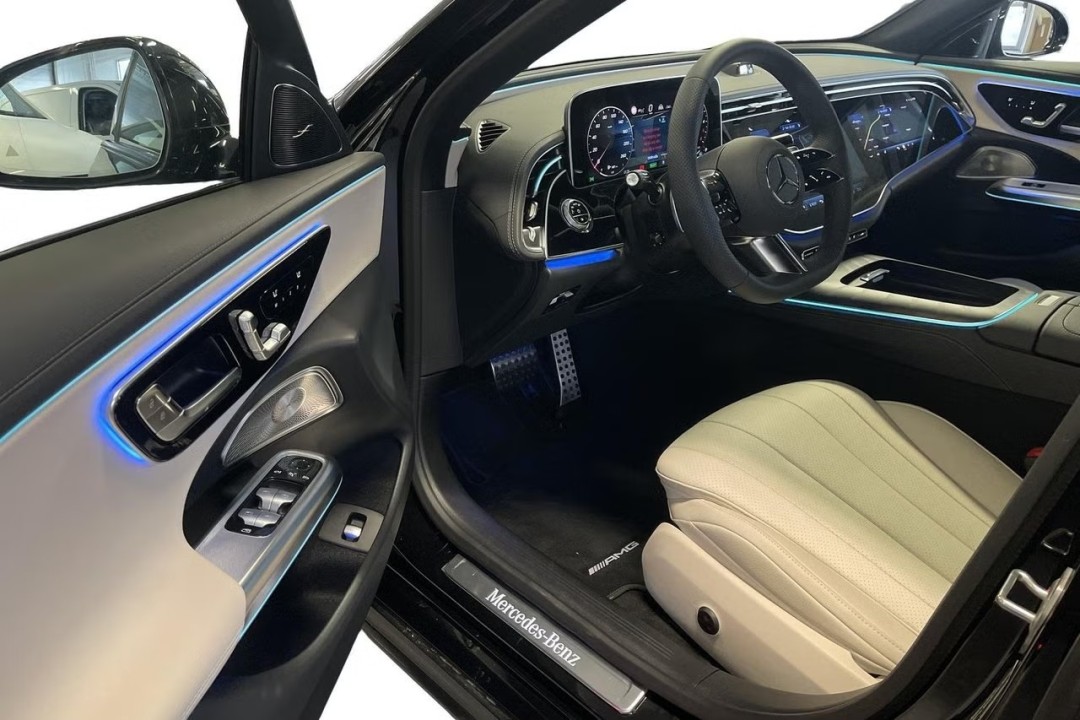 Mercedes-Benz E 300de 4MATIC AMG Line - foto 9