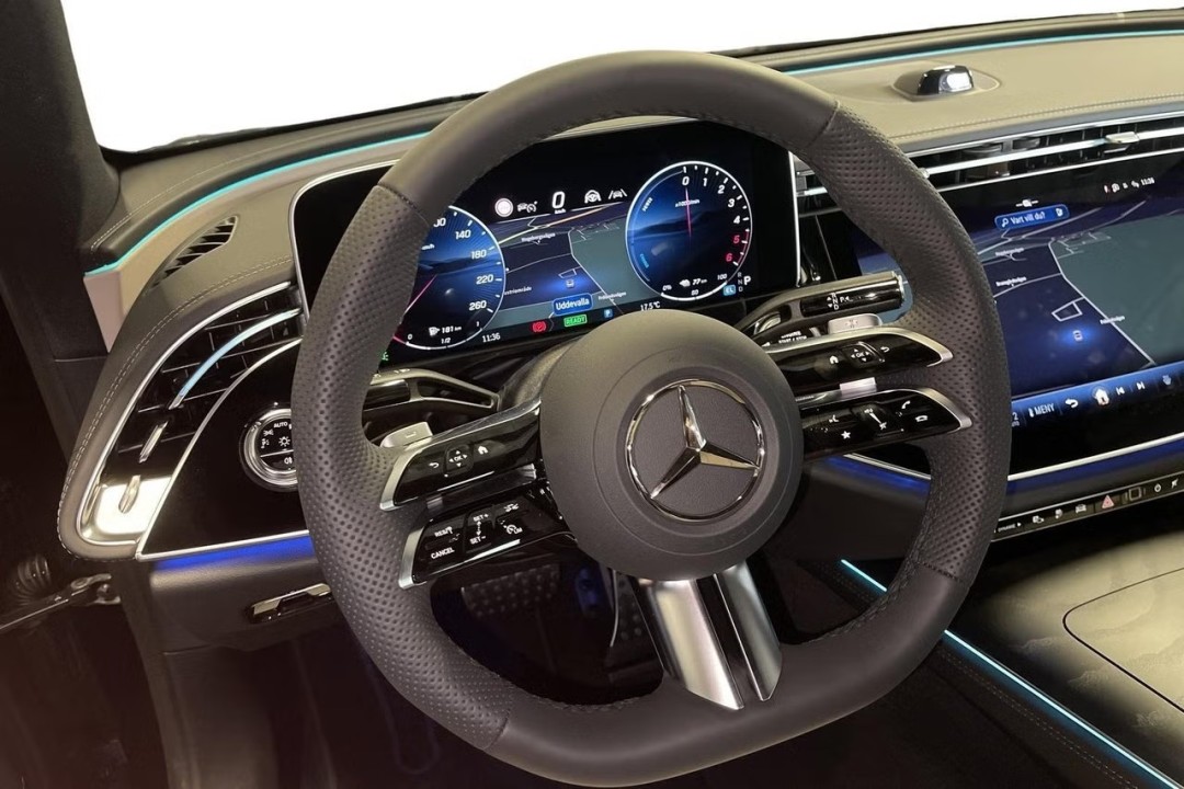 Mercedes-Benz E 300de 4MATIC AMG Line - foto 6