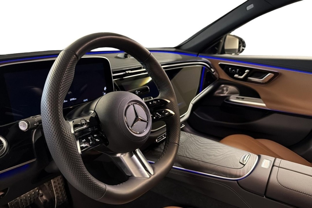 Mercedes-Benz E 300de 4MATIC AMG Line - foto 11