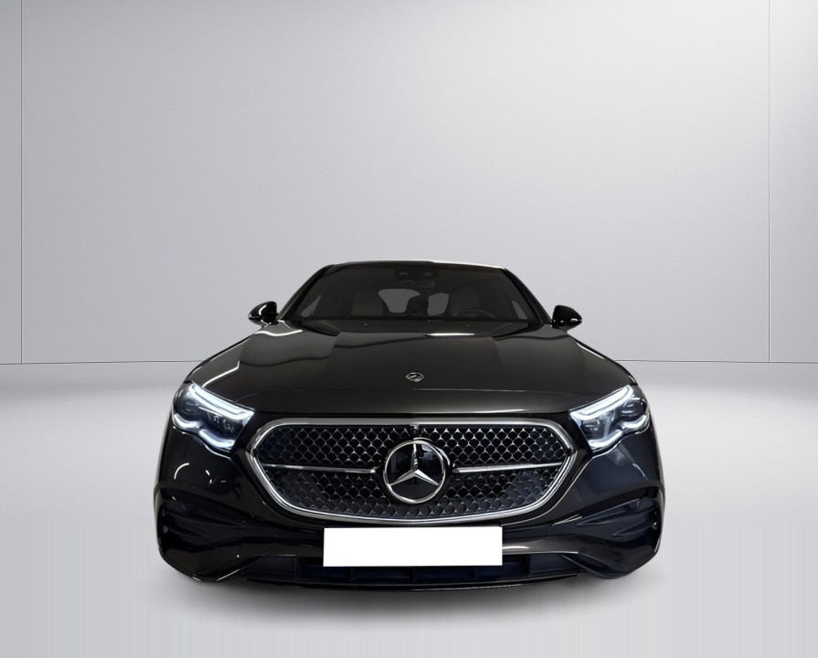 Mercedes-Benz E 300de 4MATIC AMG Line (2)