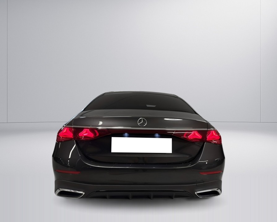 Mercedes-Benz E 300de 4MATIC AMG Line (5)